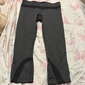 Lululemon run inspire crop 2 leggings black heatherd size 6